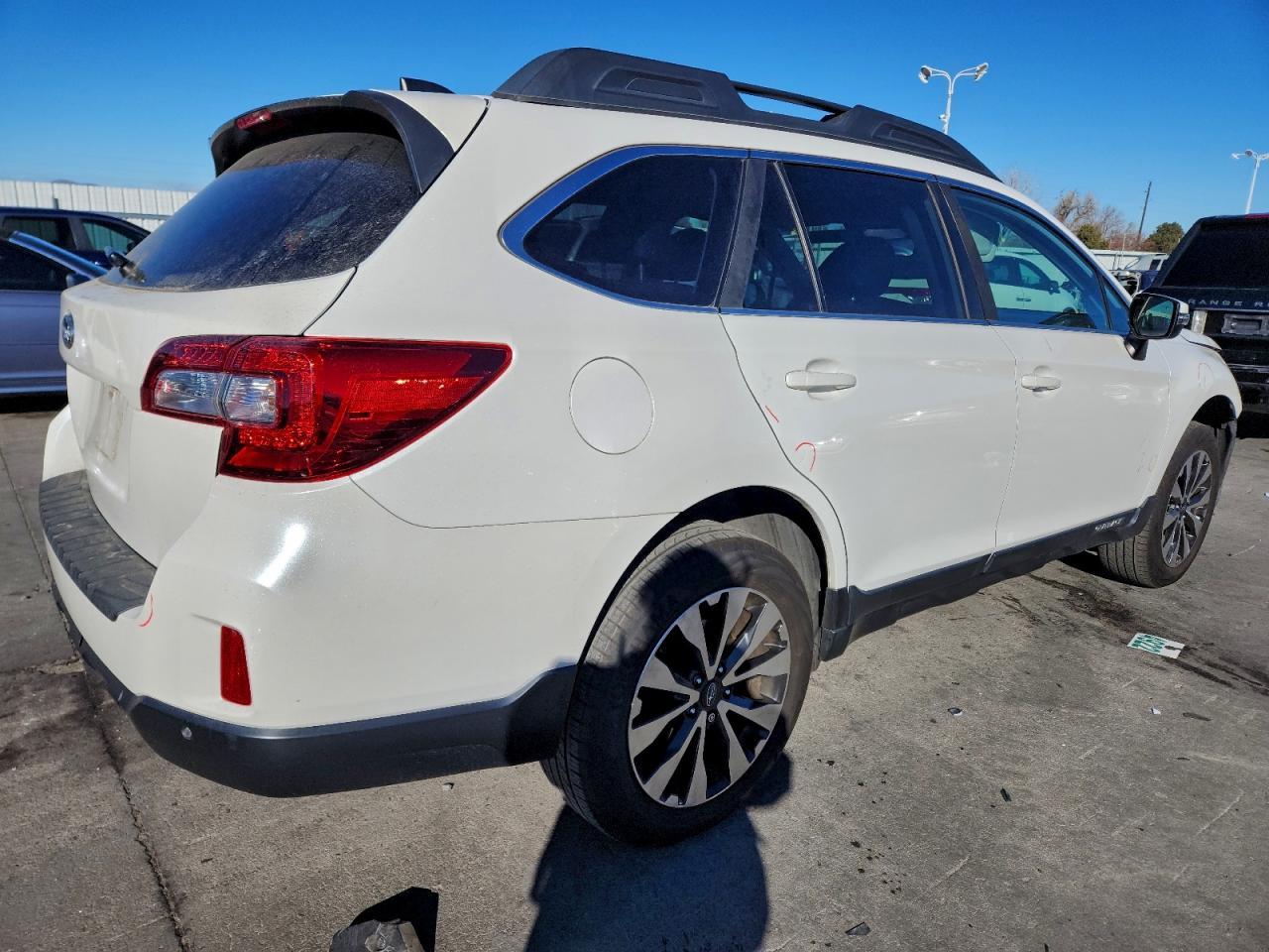 2017 Subaru Outback 2.5I Limited - Image 3