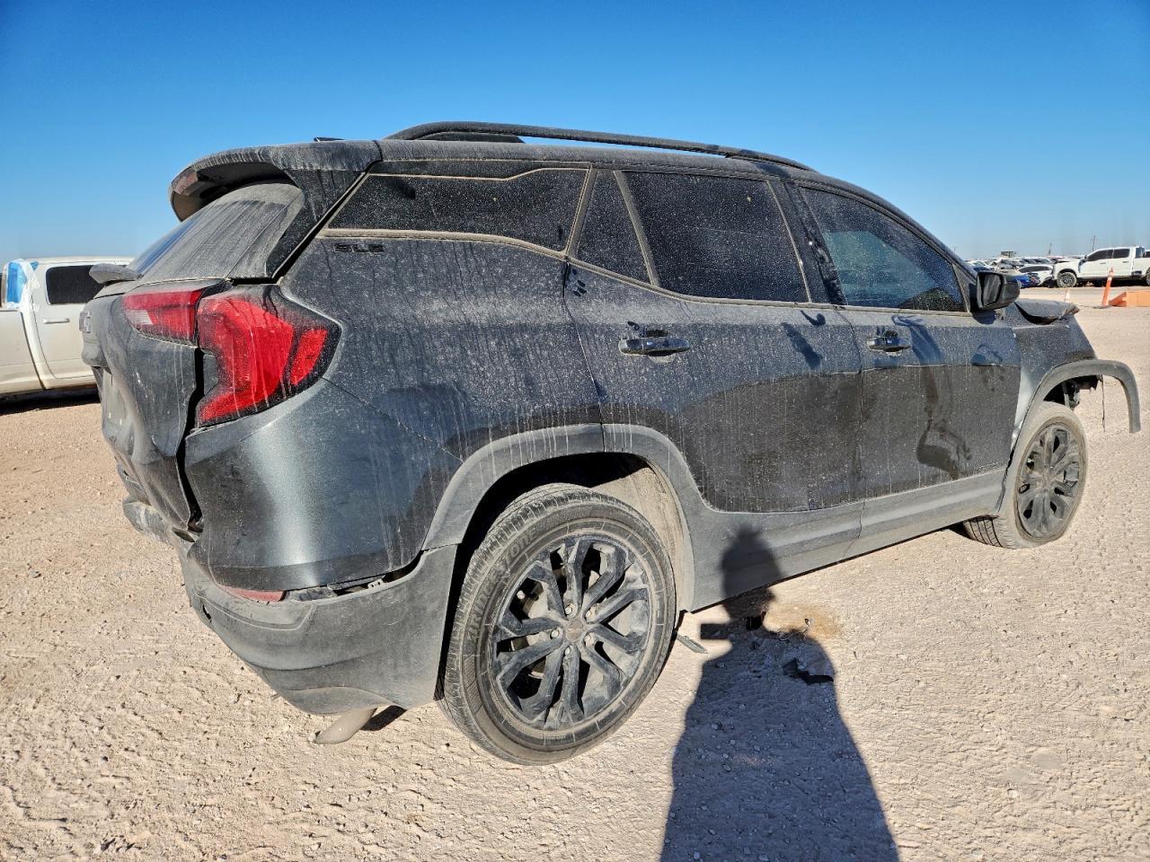 2020 GMC Terrain Sle - Image 3