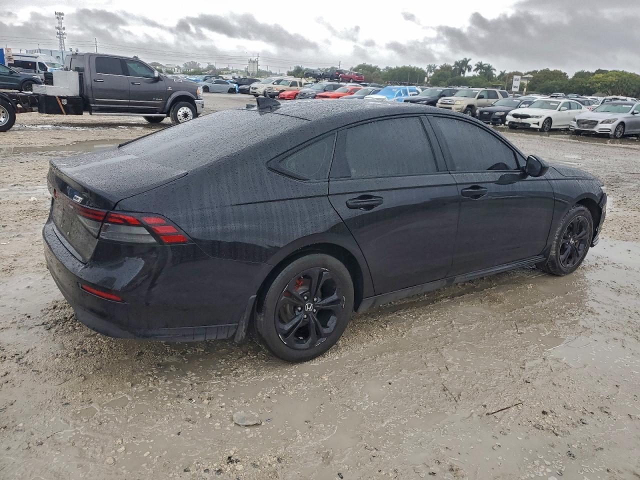 2025 Honda Accord Se - Фото 3