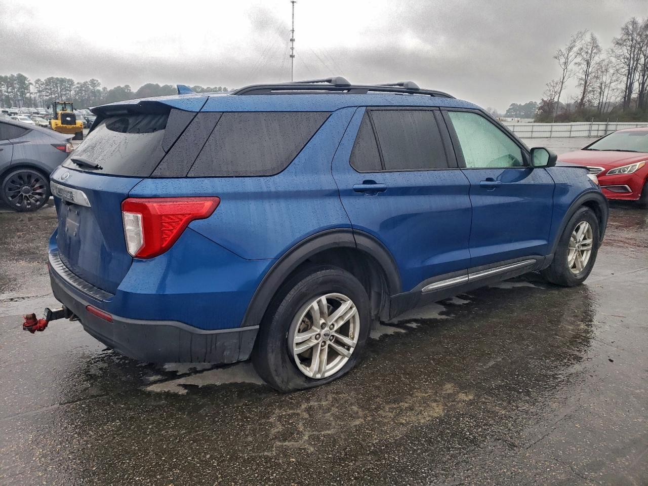 2020 Ford Explorer Xlt - Image 3