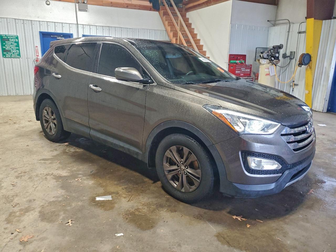 2013 Hyundai Santa Fe Sport 2.4L - Image 4