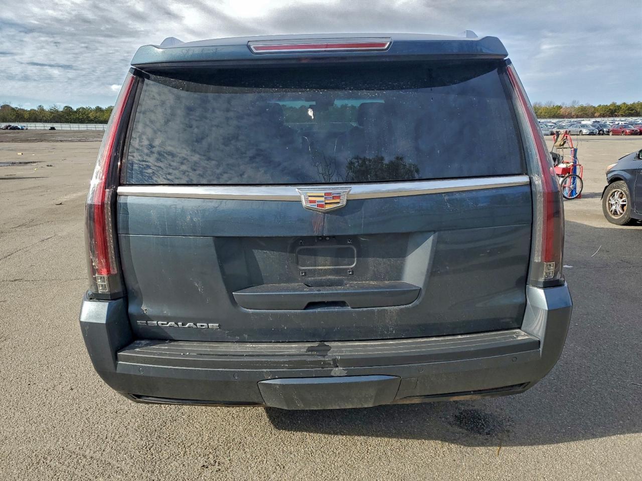 2019 Cadillac Escalade Esv Premium Luxury - Image 6