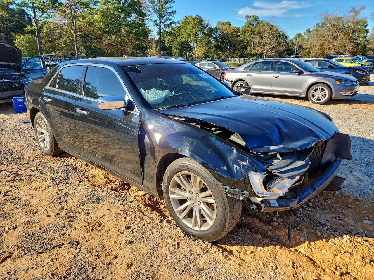 2017 Chrysler 300C - Image 4