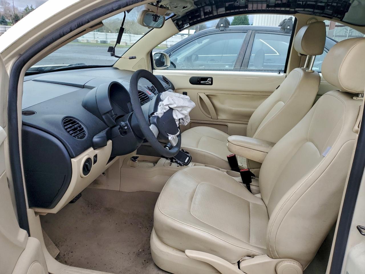 2007 Volkswagen New Beetle 2.5L - Image 7