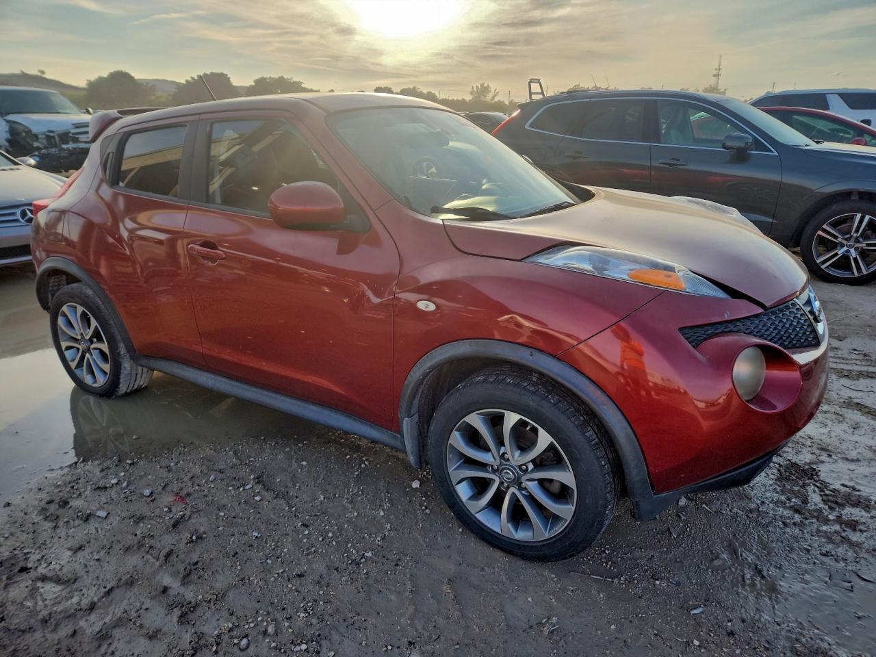2012 Nissan Juke S - Фото 4