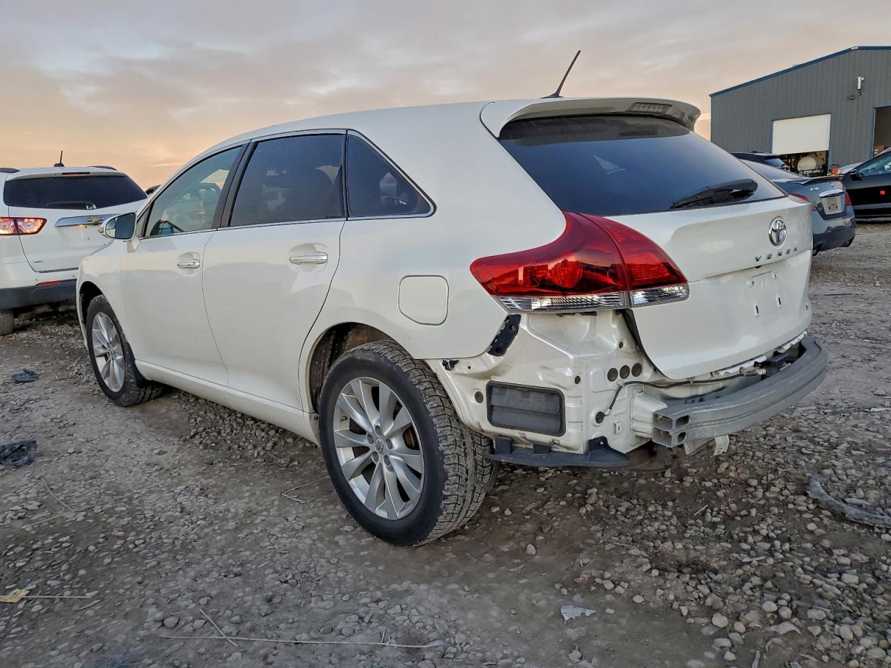 2014 Toyota Venza Xle - Image 2