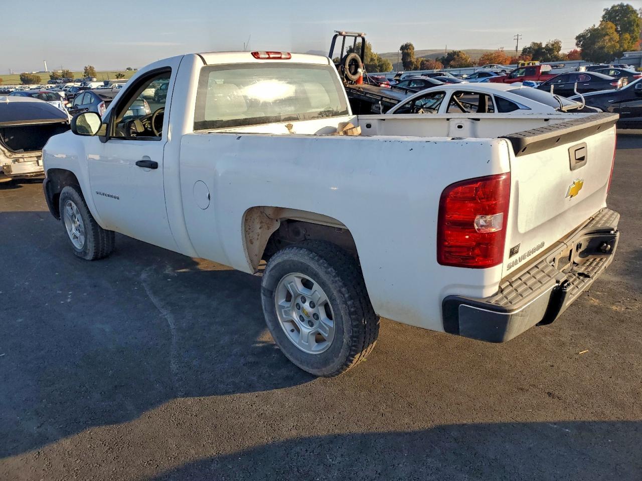 2013 Chevrolet Silverado C1500 - Image 2