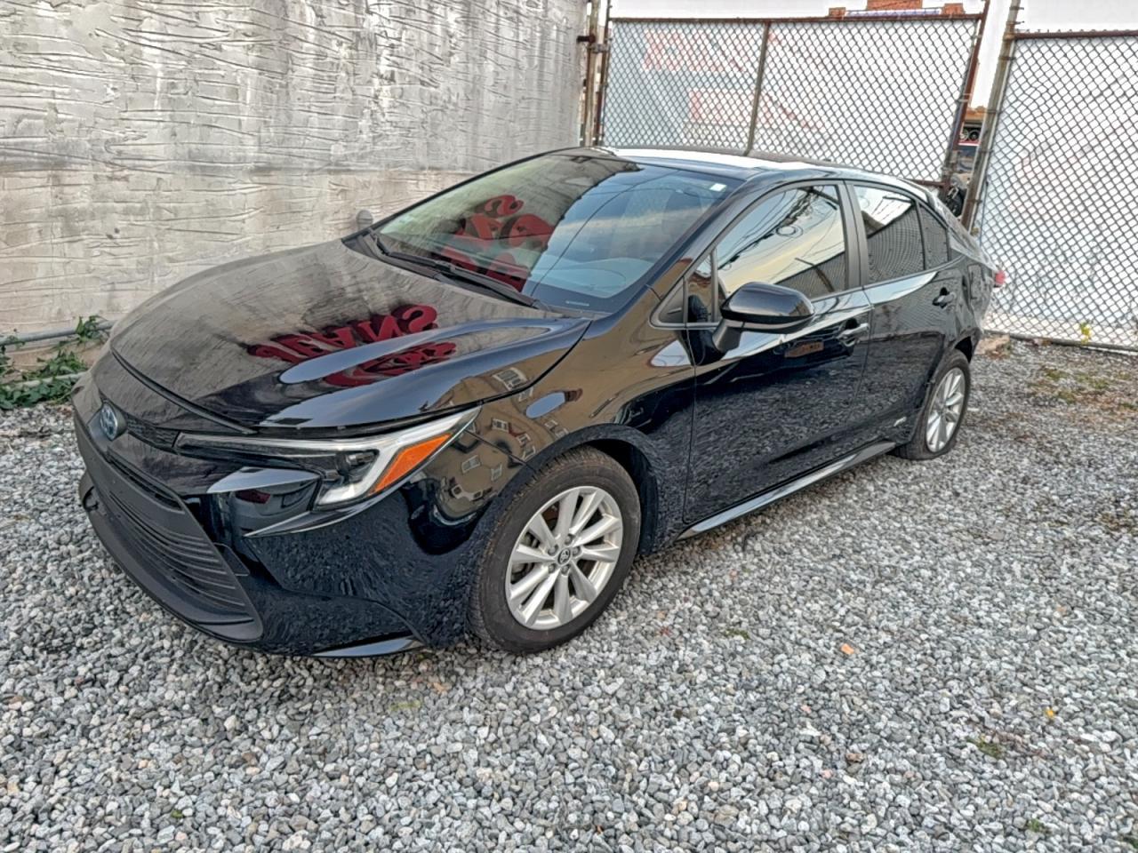 2024 Toyota Corolla Le - Фото 2