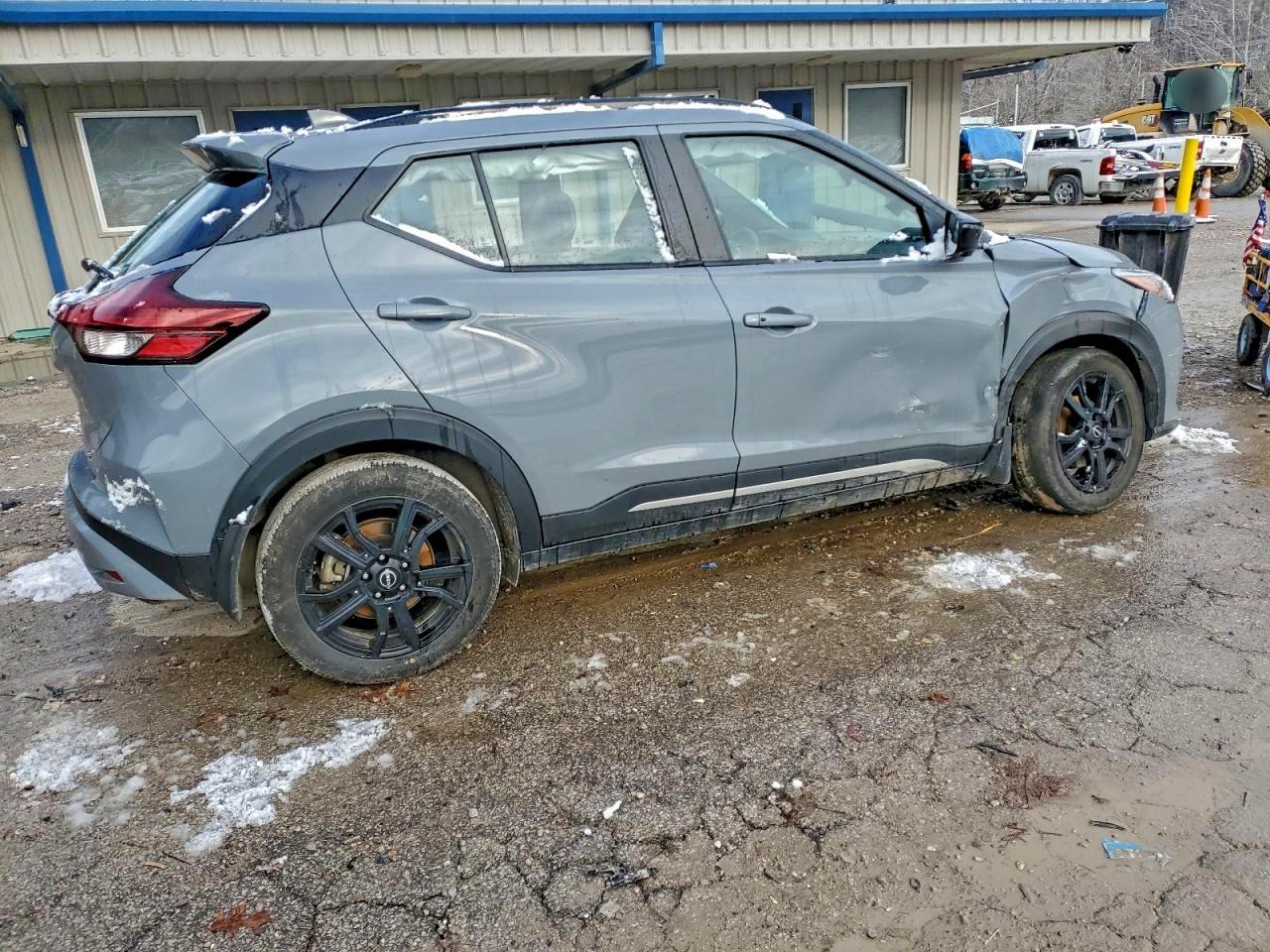 2024 Nissan Kicks Sr - Фото 3