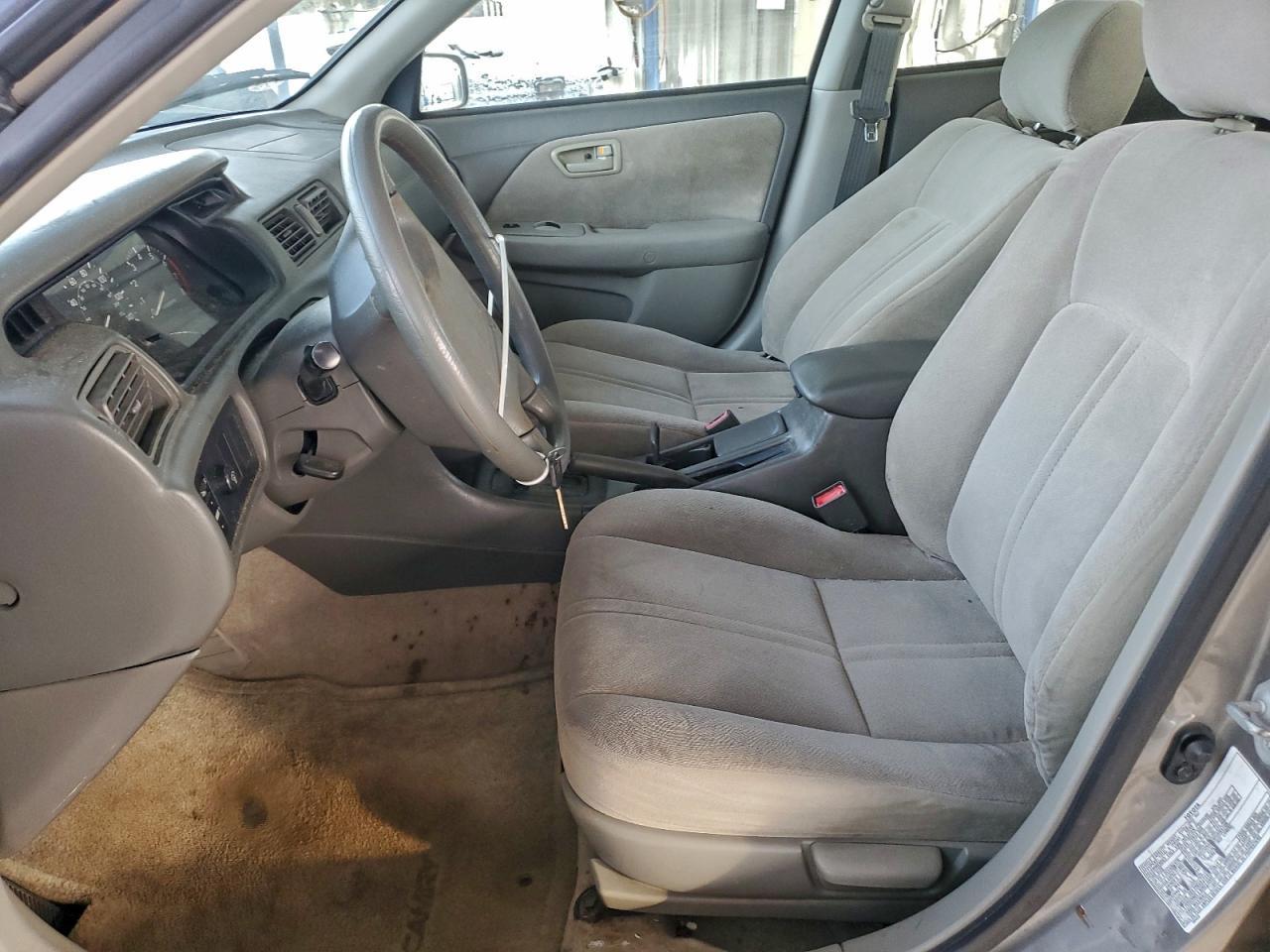 2000 Toyota Camry Ce - Фото 7