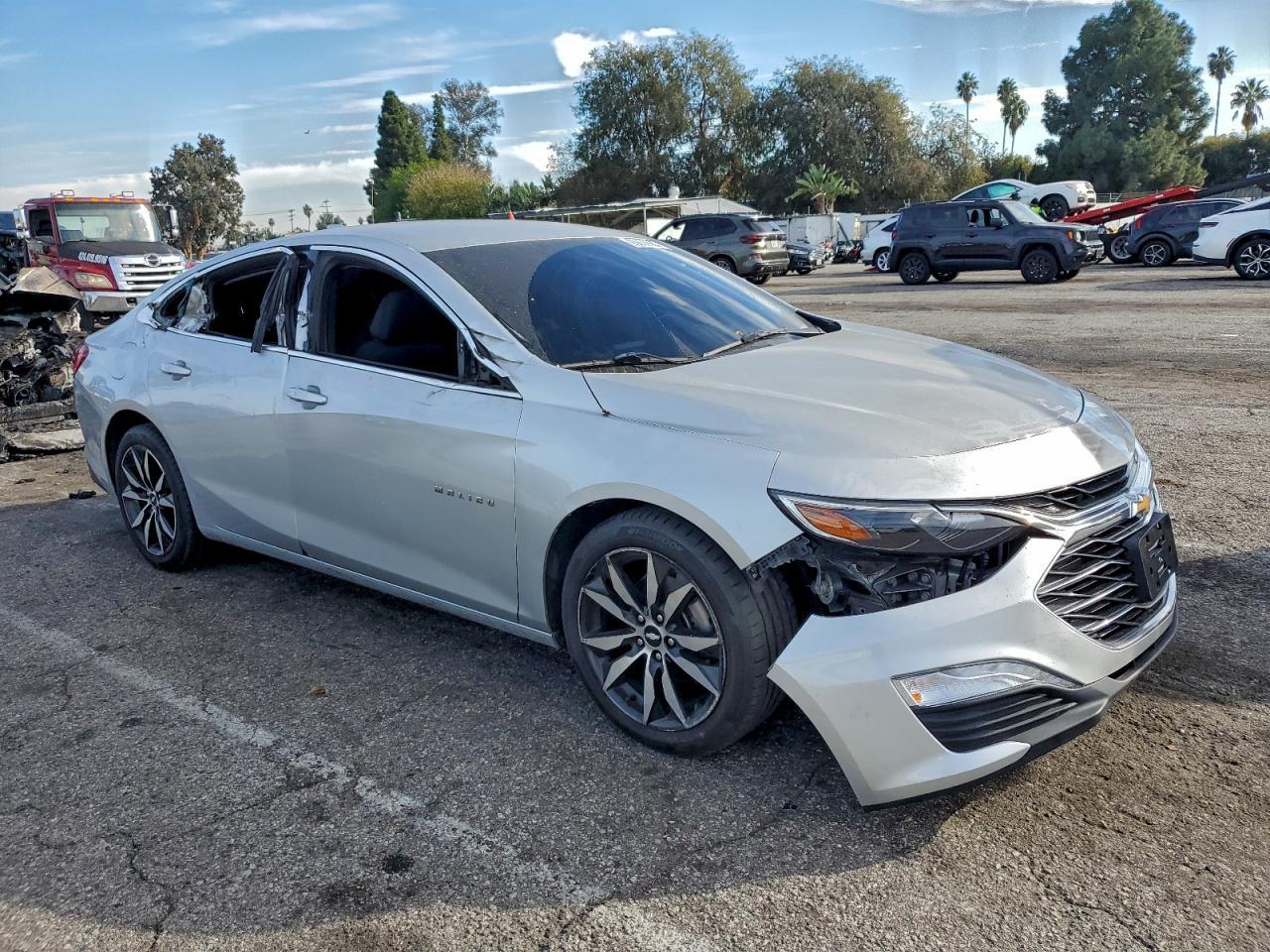 2018 Chevrolet Malibu Lt - Image 4