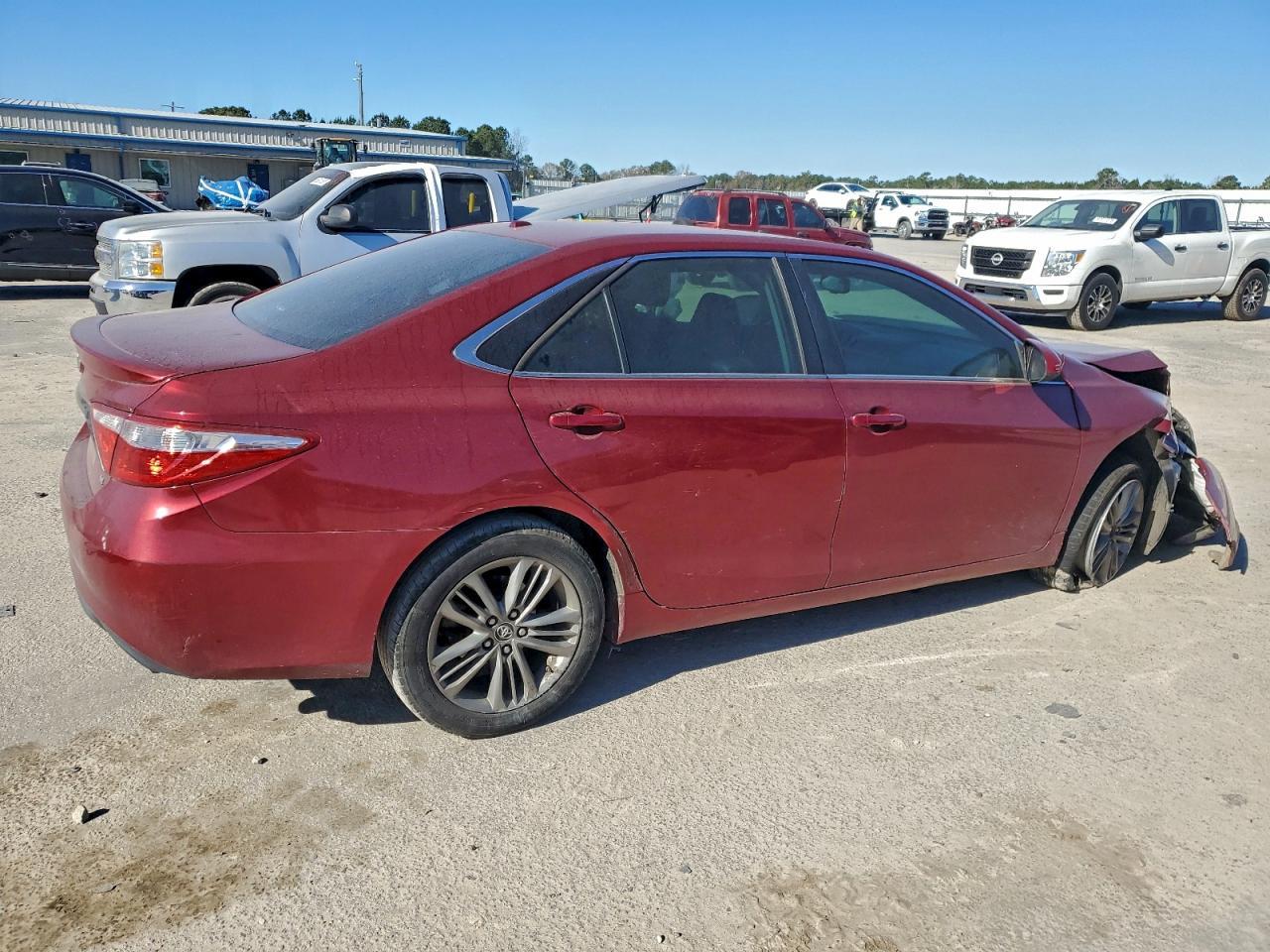 2015 Toyota Camry Le - Фото 3