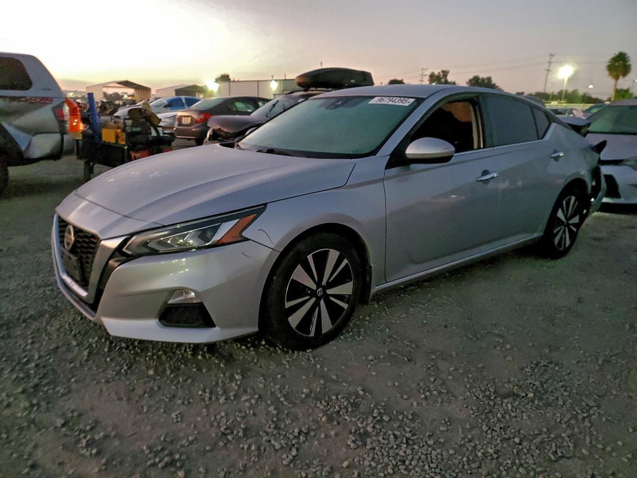 2022 Nissan Altima Sv