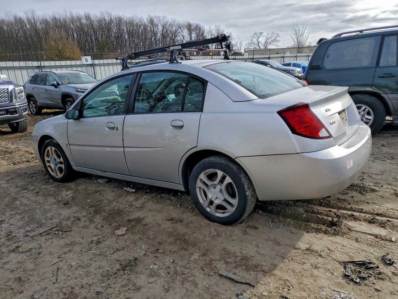 2003 Saturn Ion Level 3 - Image 2