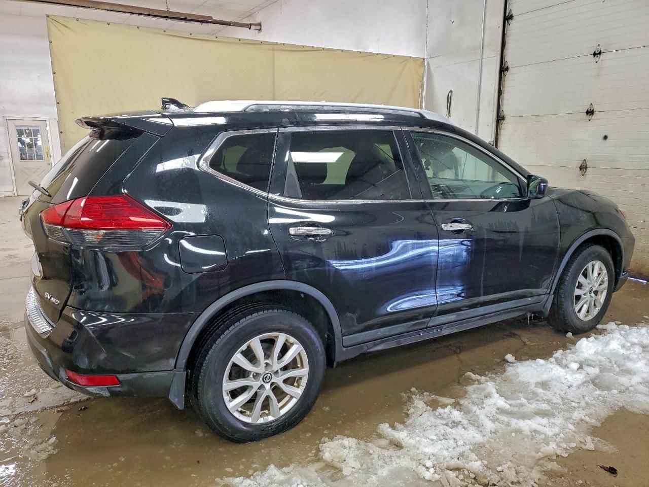 2017 Nissan Rogue S - Фото 3