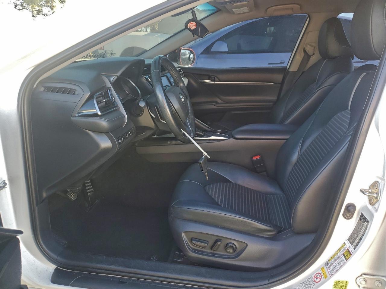 2019 Toyota Camry L - Фото 7