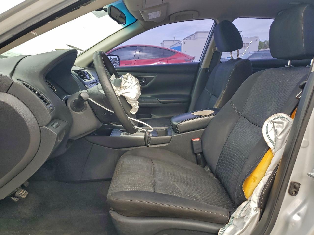 2010 Nissan Altima 2.5 - Фото 7