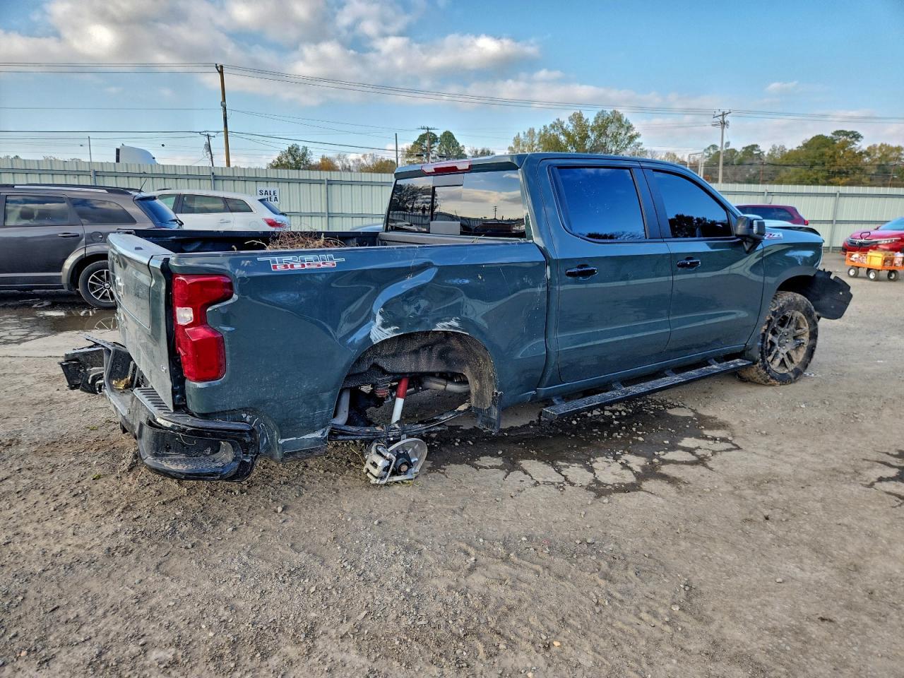 2026 Chevrolet Silverado K1500 Lt Trail Boss - Image 3