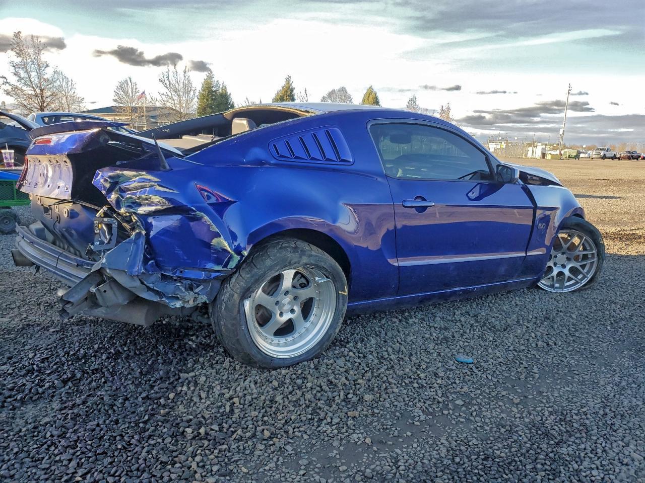 2013 Ford Mustang Gt - Фото 3