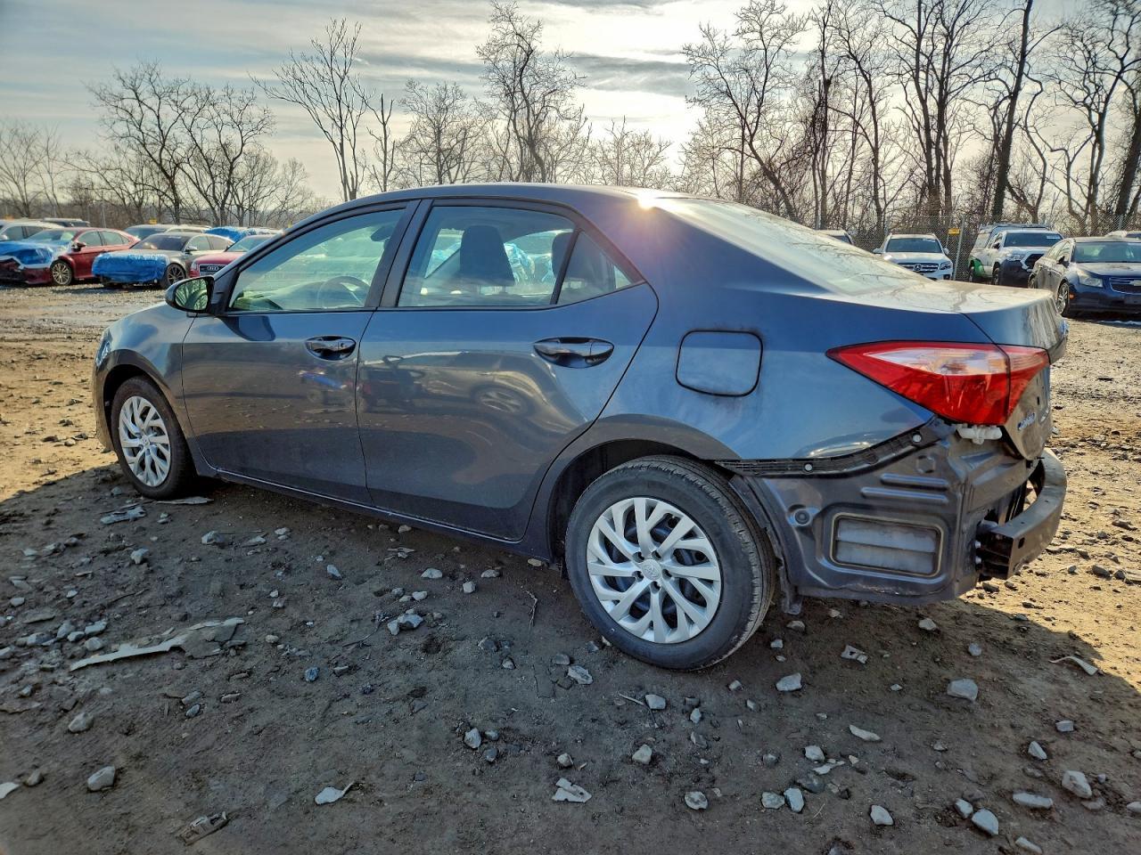 2018 Toyota Corolla L - Фото 2