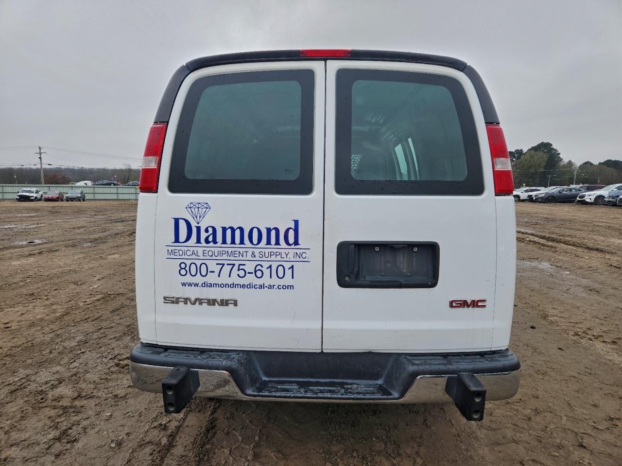 2017 GMC Savana G2500 Delivery Van - Фото 6