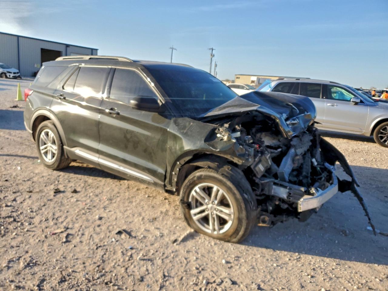 2022 Ford Explorer Xlt - Image 4