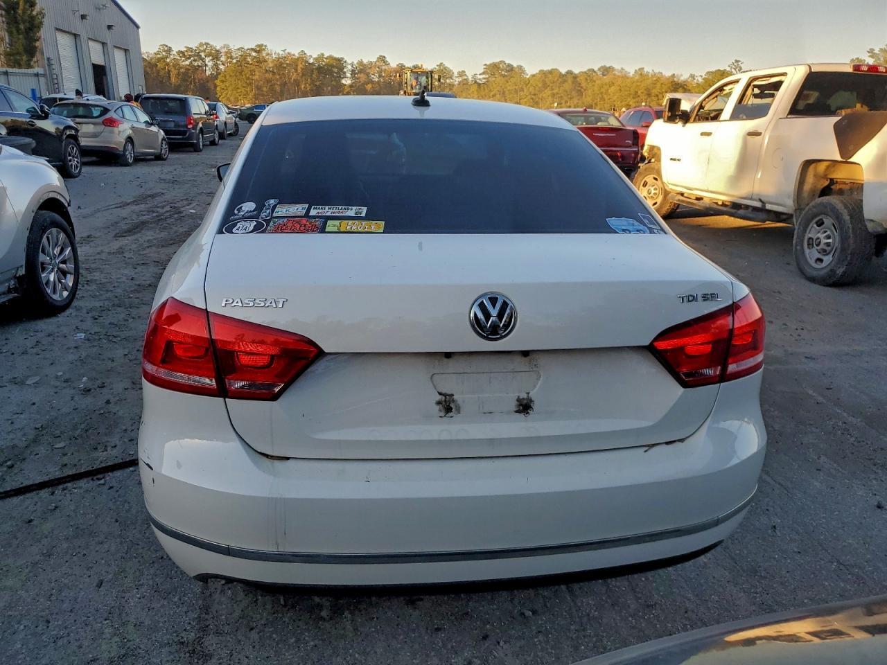 2015 Volkswagen Passat Sel - Фото 6