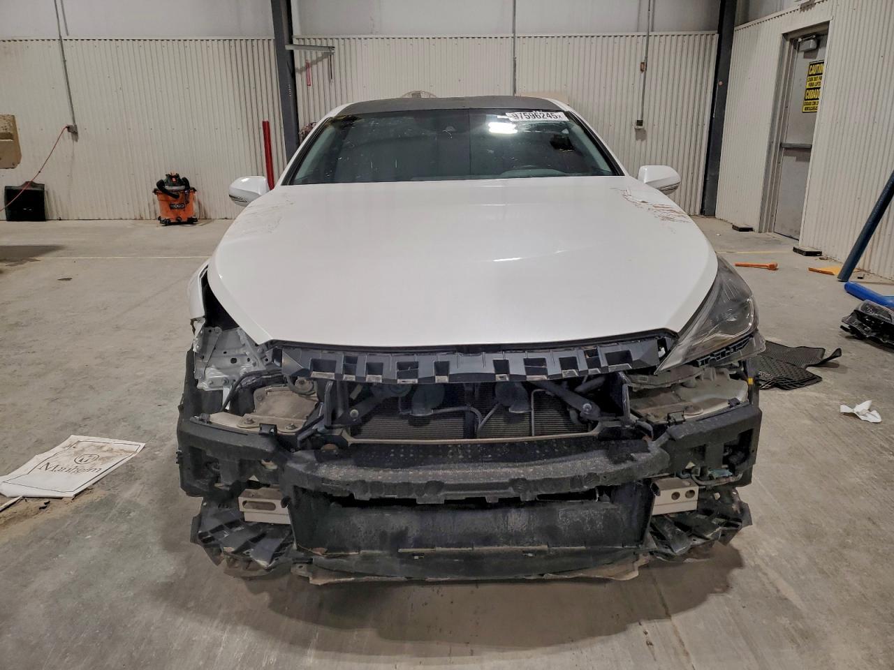 2022 Toyota Mirai Le - Image 5