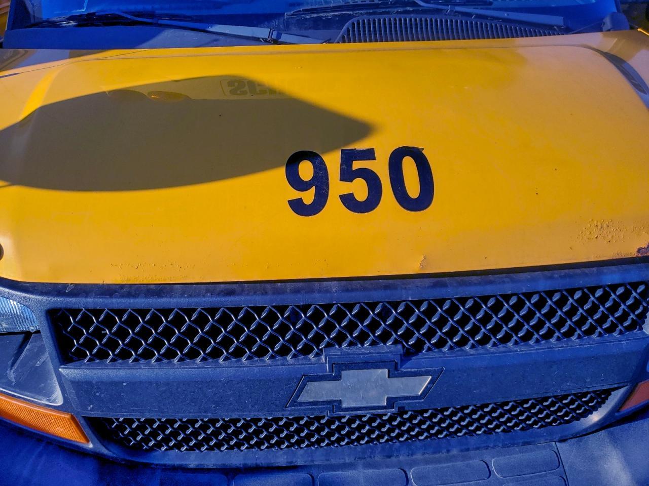 2013 Chevrolet Express School Bus - Фото 7
