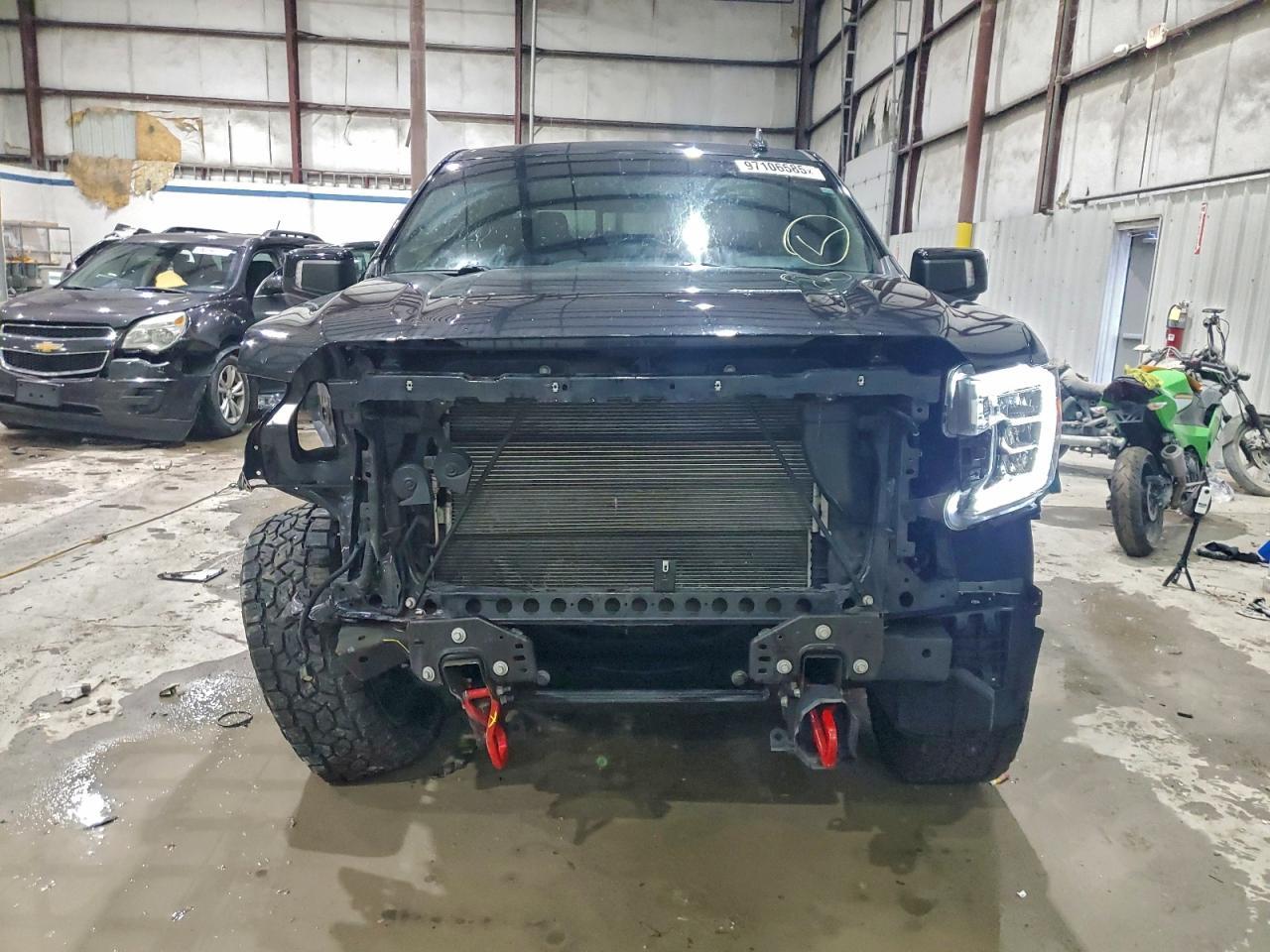 2020 GMC Sierra K1500 At4 - Фото 5