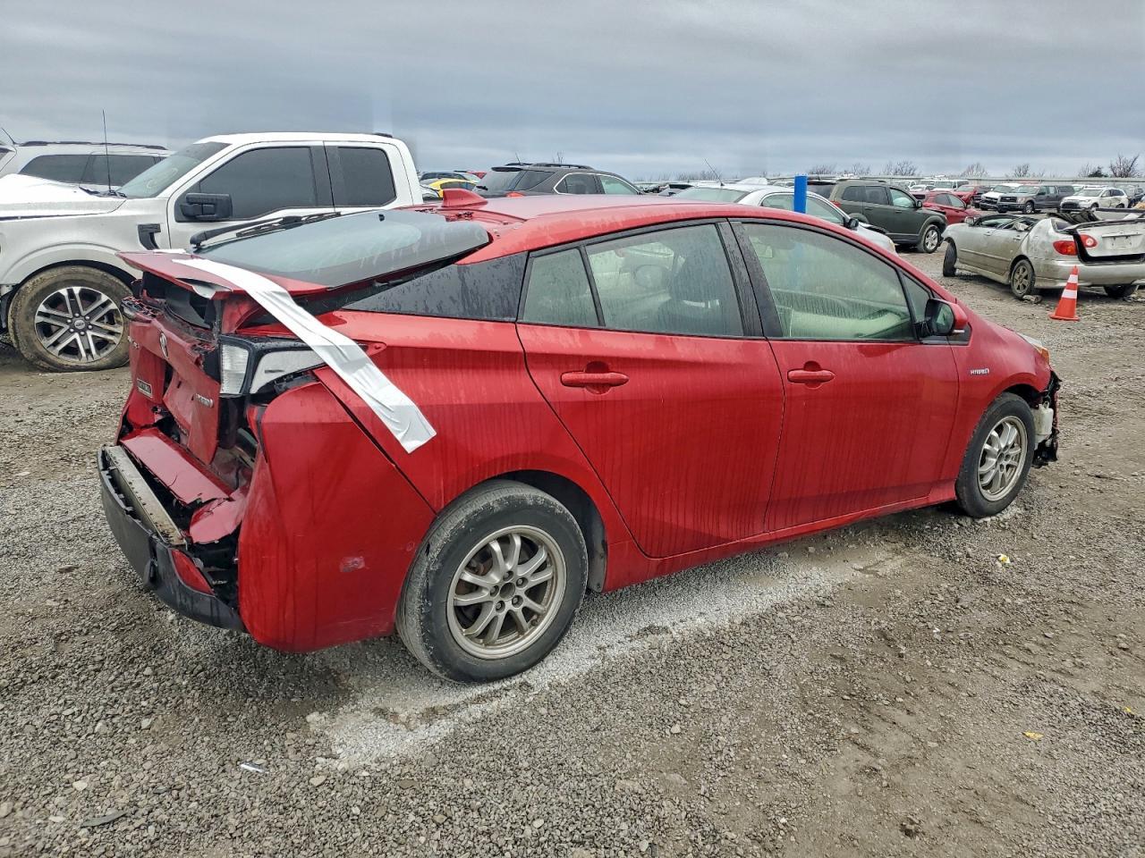 2020 Toyota Prius L - Фото 3