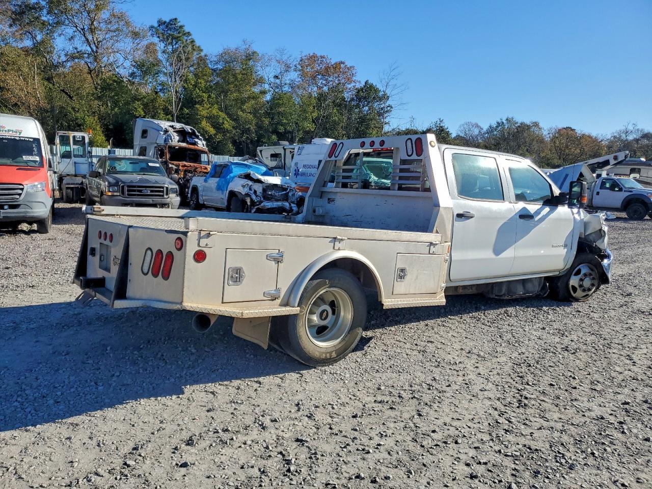 2019 Chevrolet Silverado Truck Cab And Chassis - Image 3