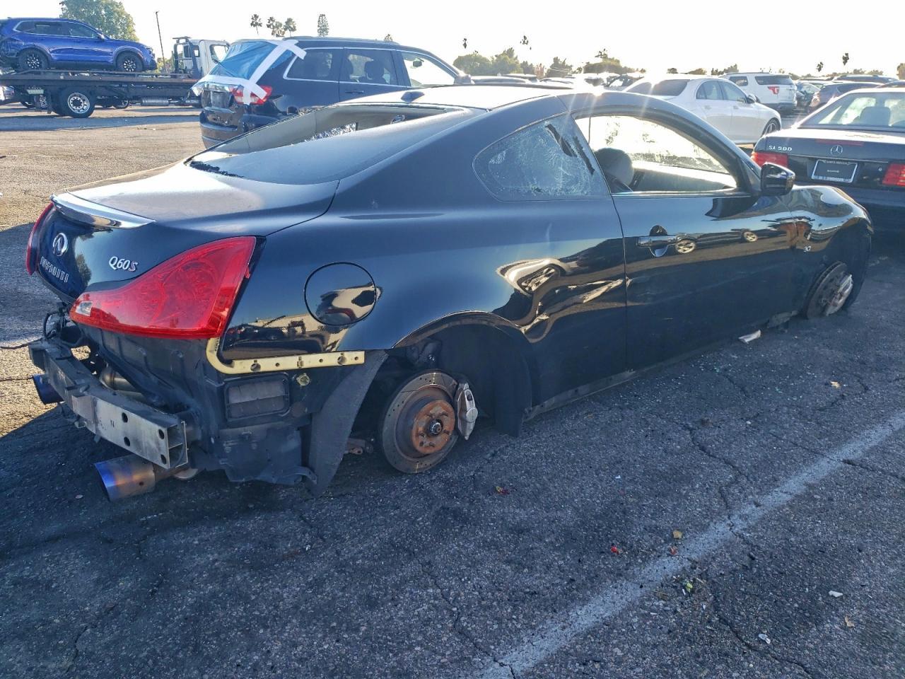 2015 Infinity Q60 - Image 3