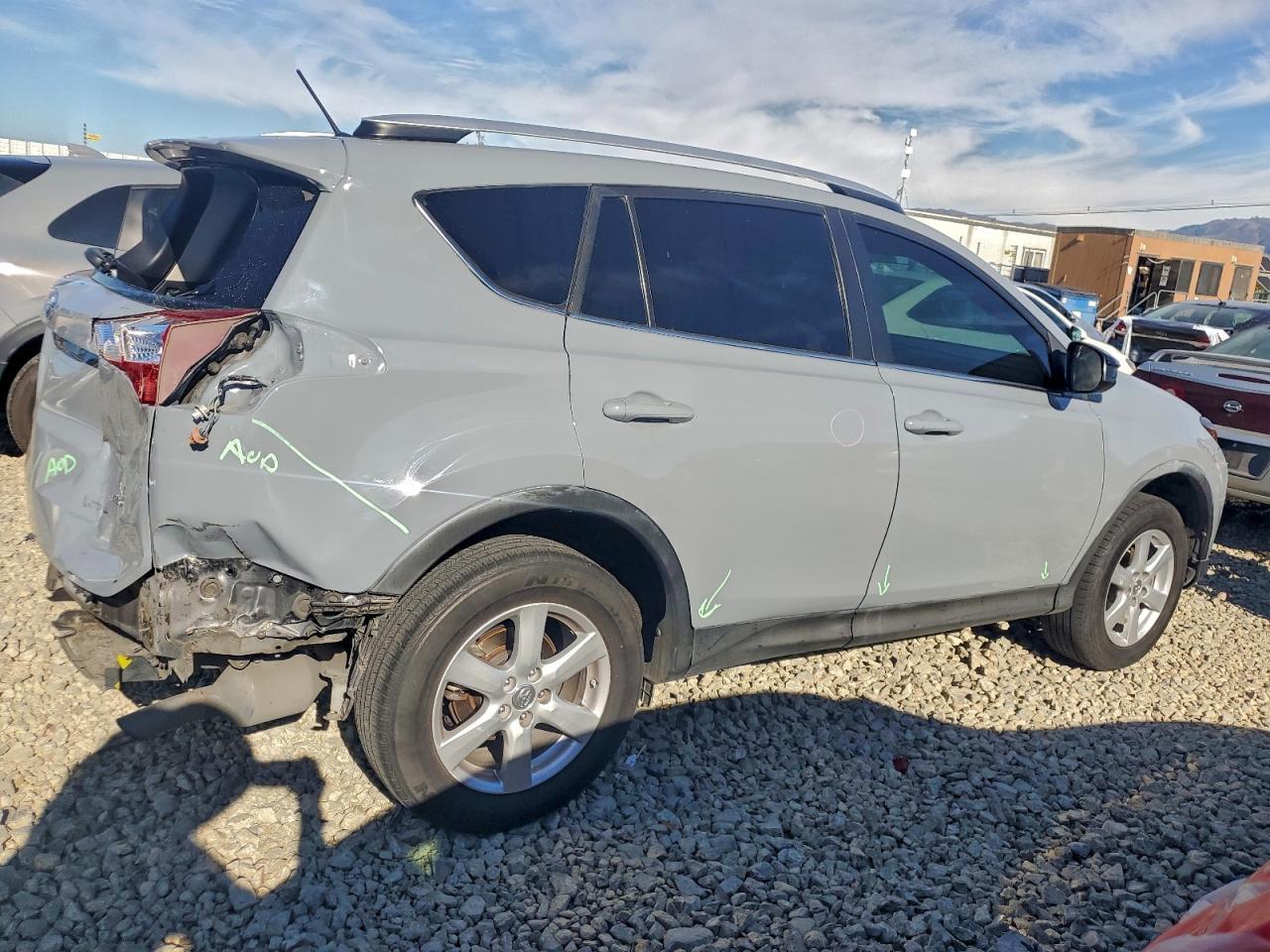 2013 Toyota Rav4 Le - Image 3