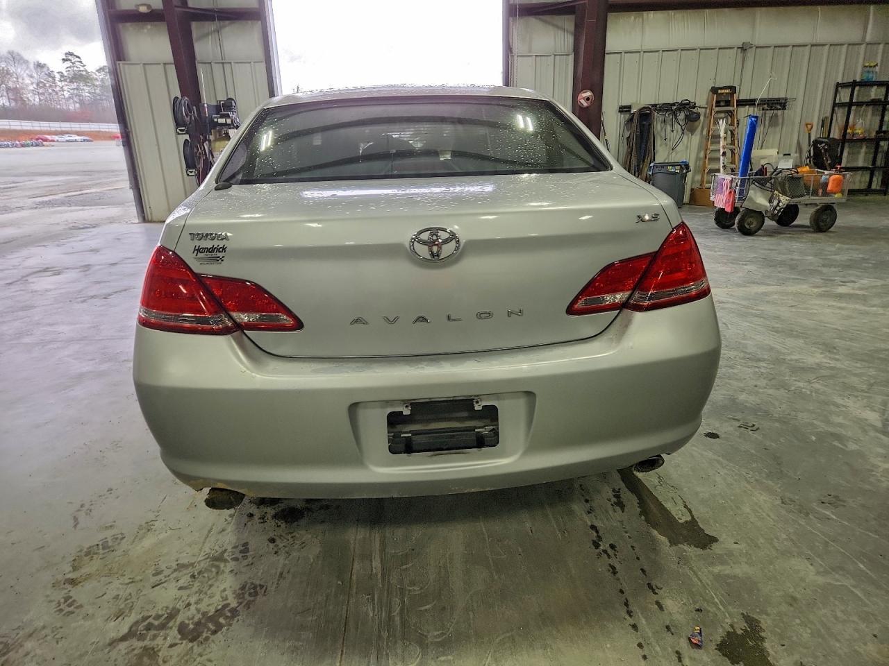 2006 Toyota Avalon Xl - Image 6