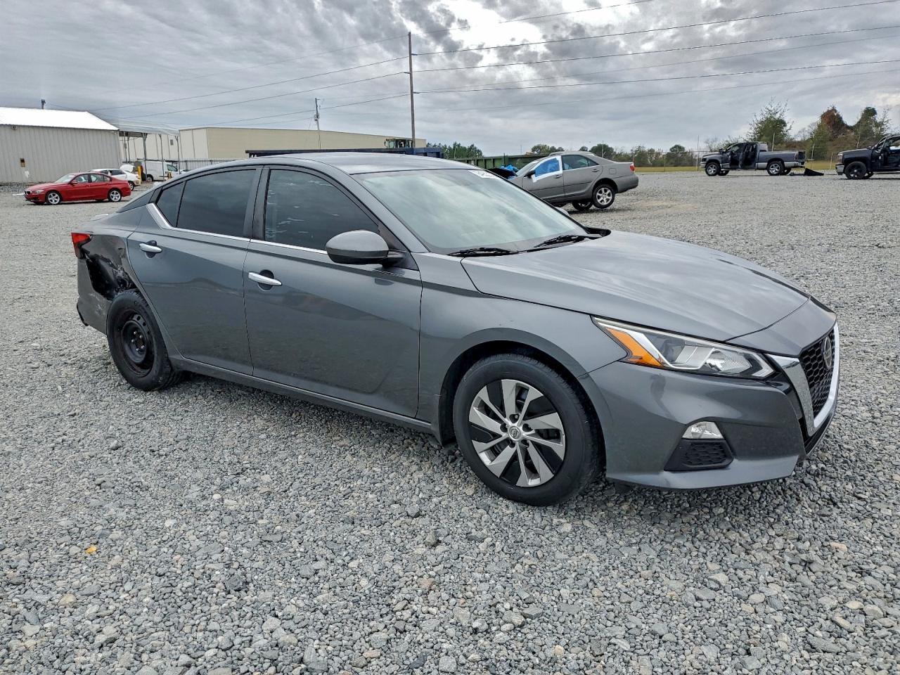 2019 Nissan Altima S - Фото 4