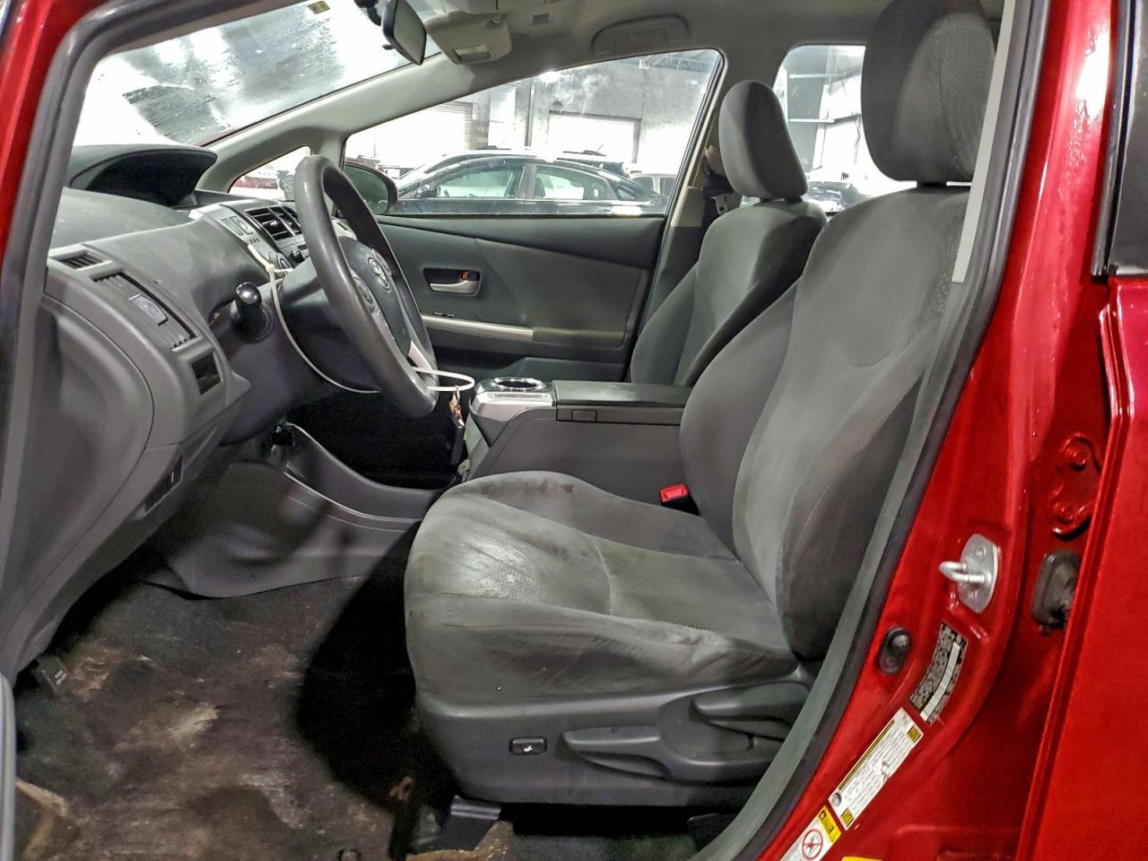 2013 Toyota Prius V - Фото 7