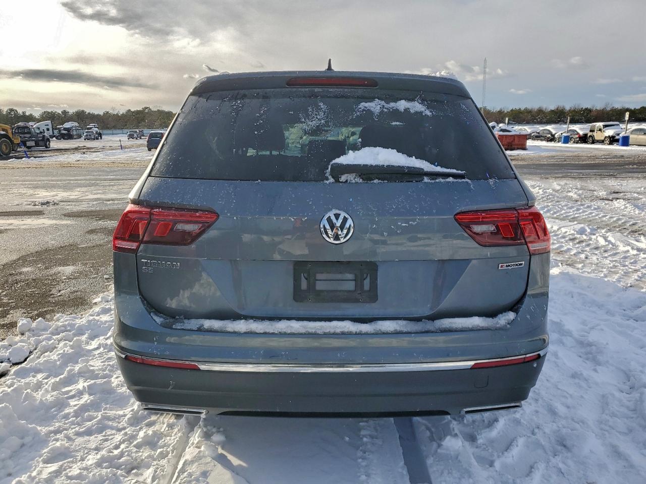 2021 Volkswagen Tiguan Se - Image 6