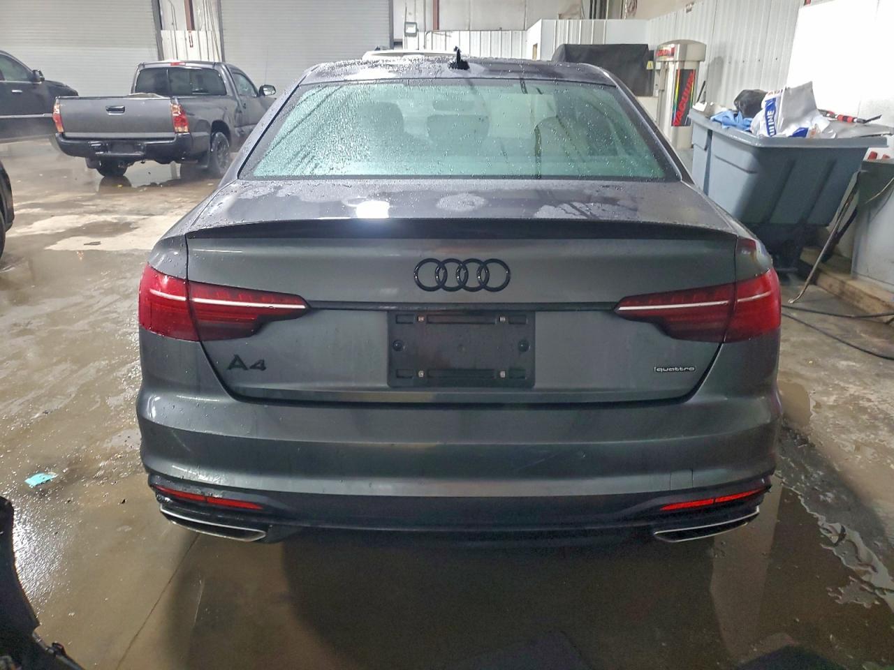 2022 Audi A4 Premium Plus 45 - Фото 6