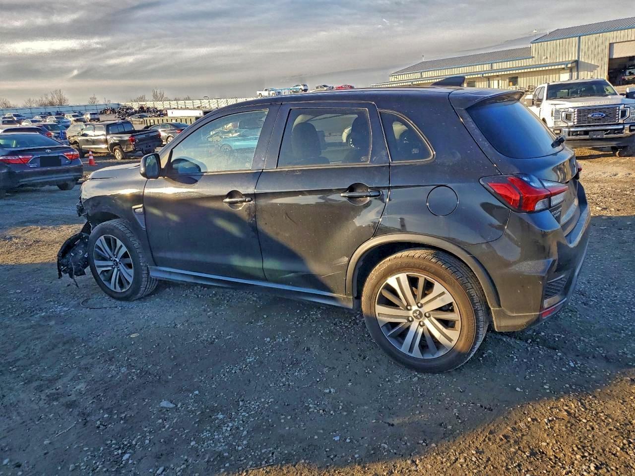 2021 Mitsubishi Outlander Sport Es - Фото 2