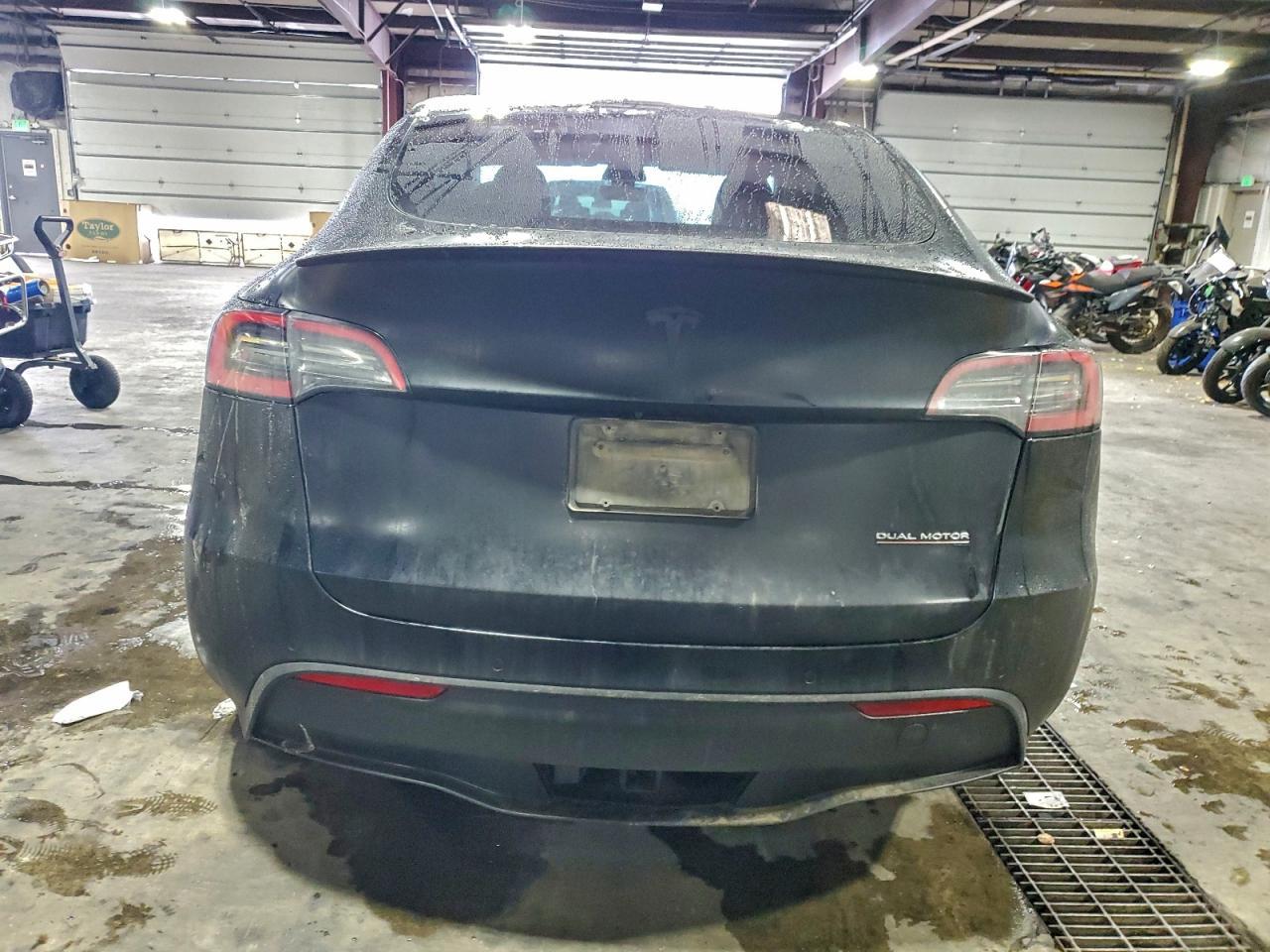 2022 Tesla Model Y - Фото 6