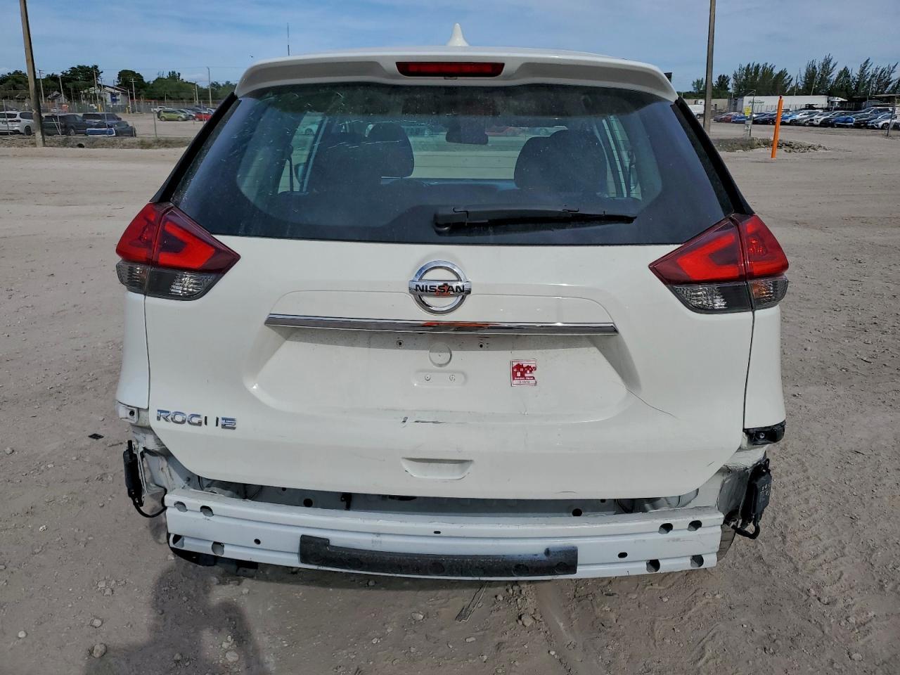 2018 Nissan Rogue S - Фото 6