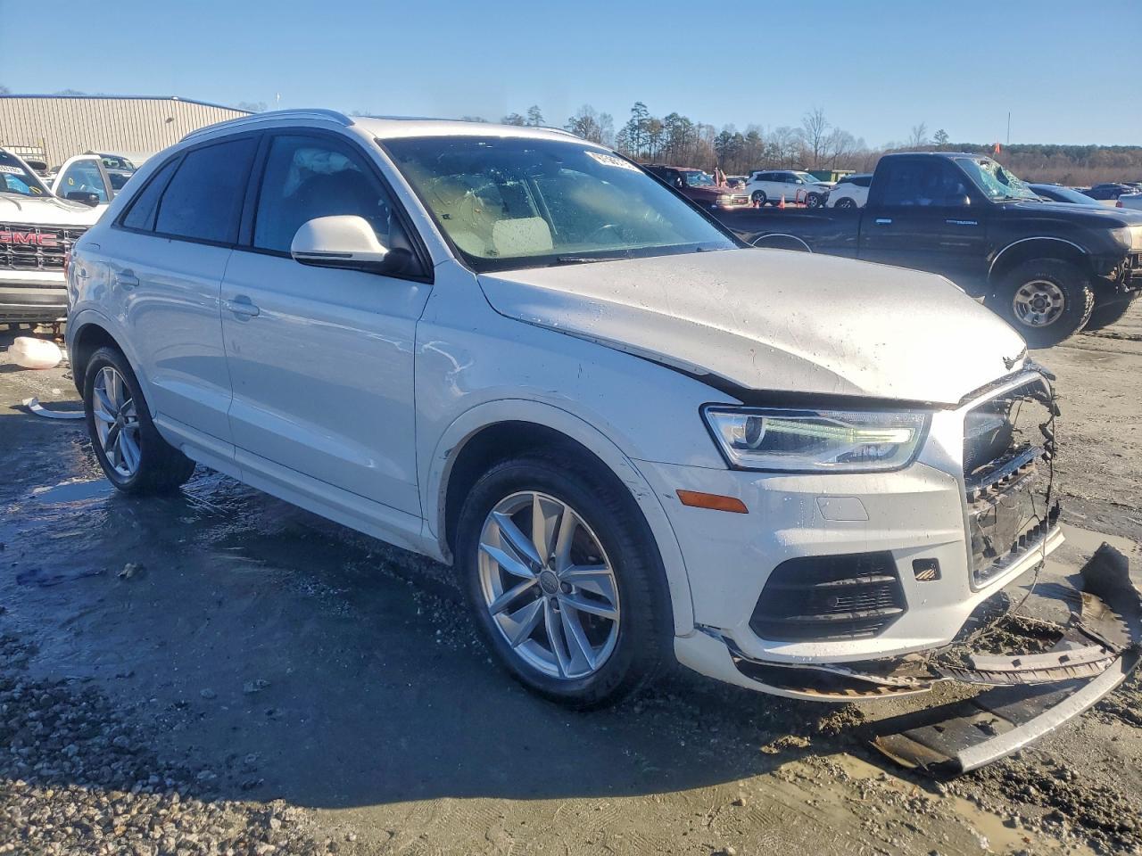 2017 Audi Q3 - Image 4