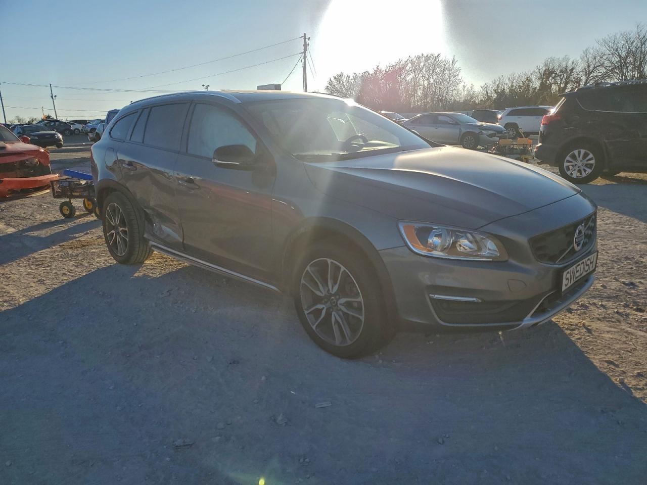 2017 Volvo V60 Cross Country Premier - Фото 4