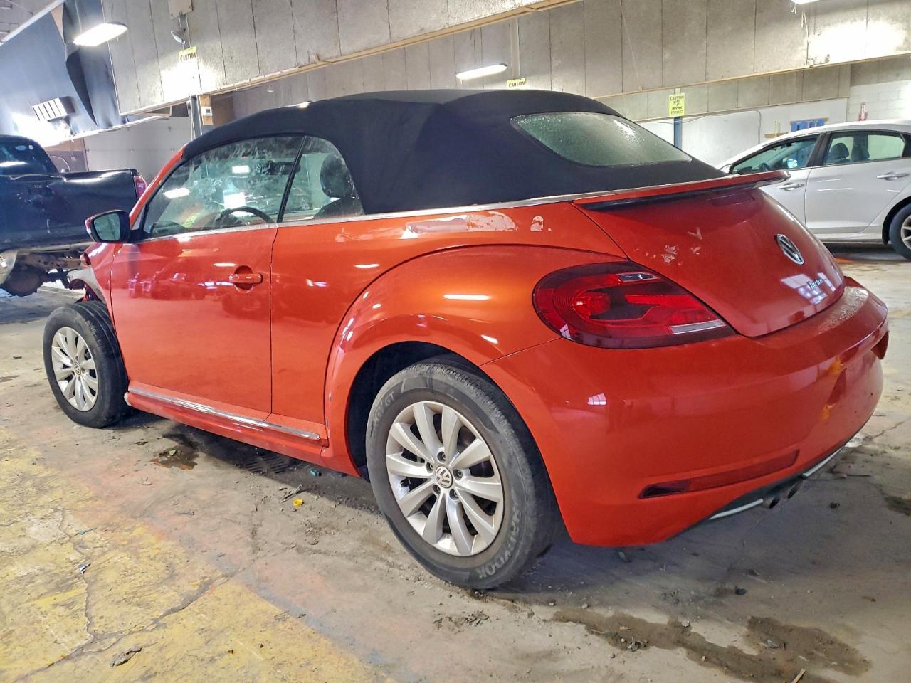 2019 Volkswagen Beetle S - Image 2