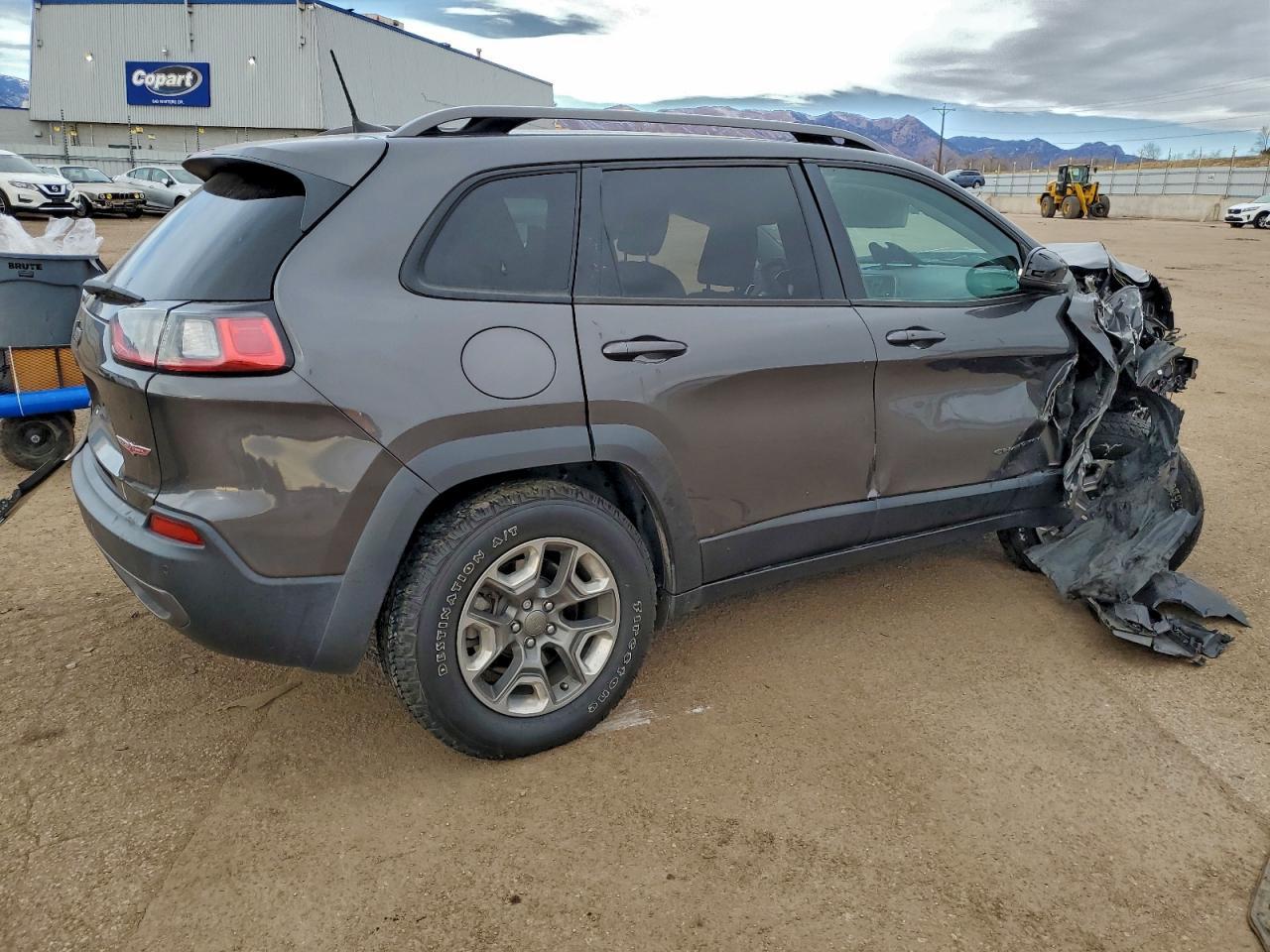 2019 Jeep Cherokee Trailhawk - Фото 3