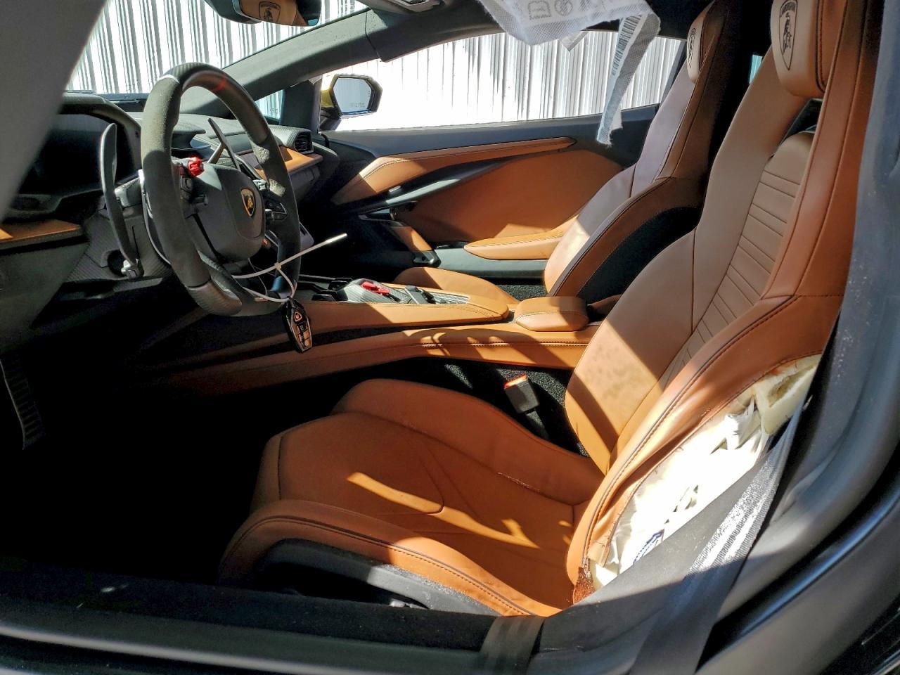 2025 Lamborghini Revuelto - Фото 7