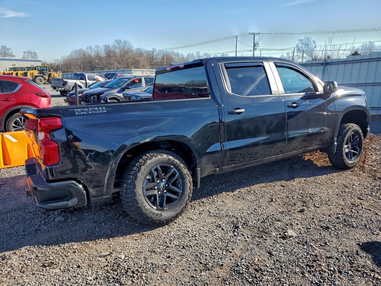 2025 Chevrolet Silverado K1500 Trail Boss Custom - Фото 3