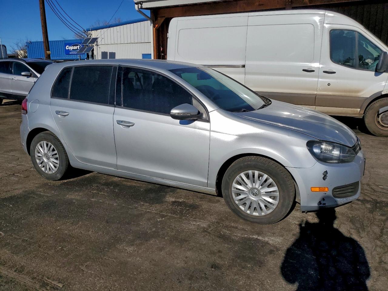 2014 Volkswagen Golf - Image 4