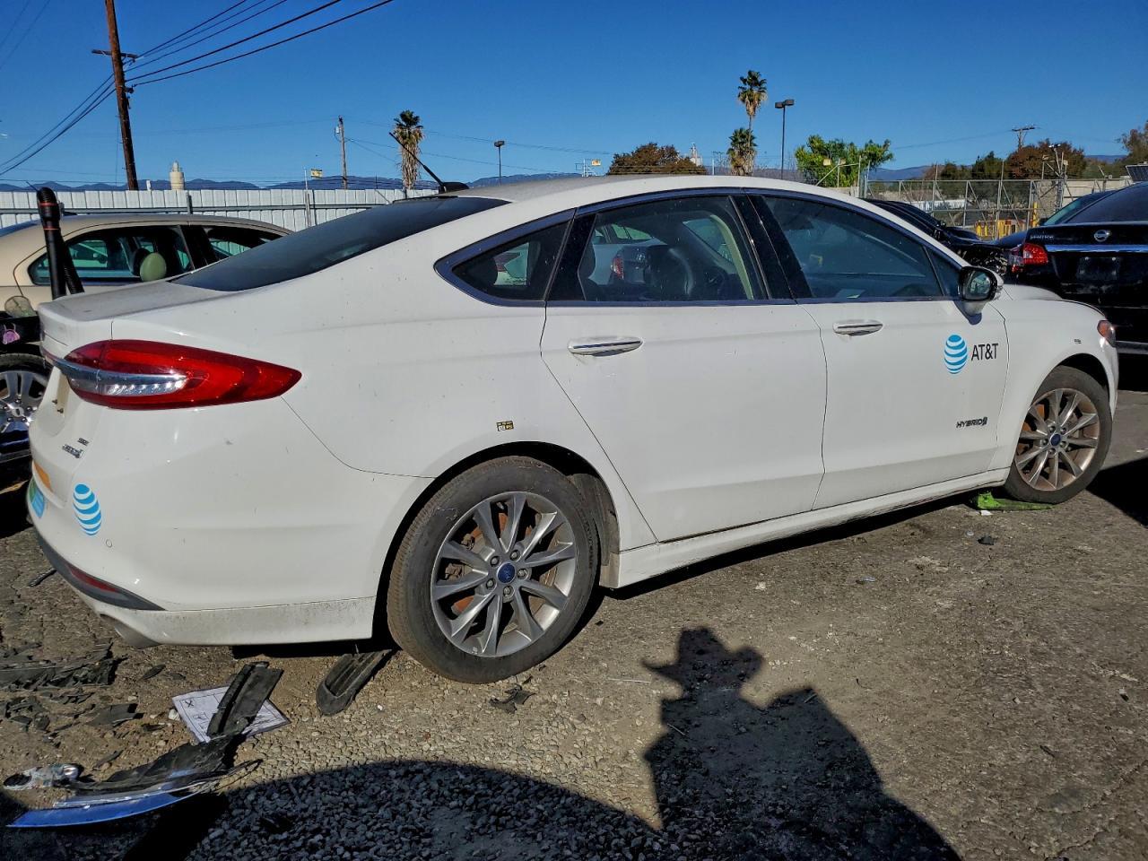 2017 Ford Fusion Se Hybrid - Image 3